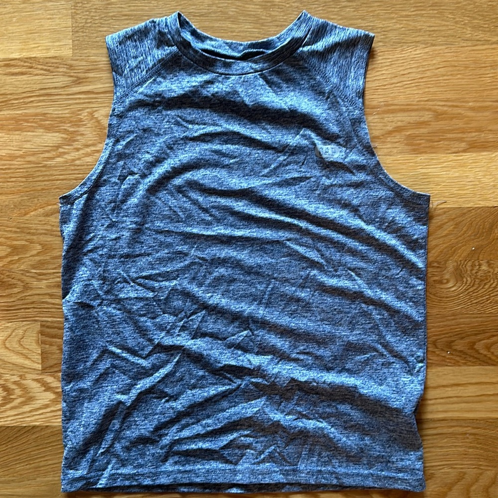Gap kids size medium, navy sleeveless, dry, fit workout shirt